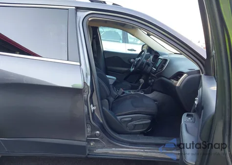 2016 Jeep Cherokee Latitude из США, поврежденный, VIN 1C4PJLCB2GW374238